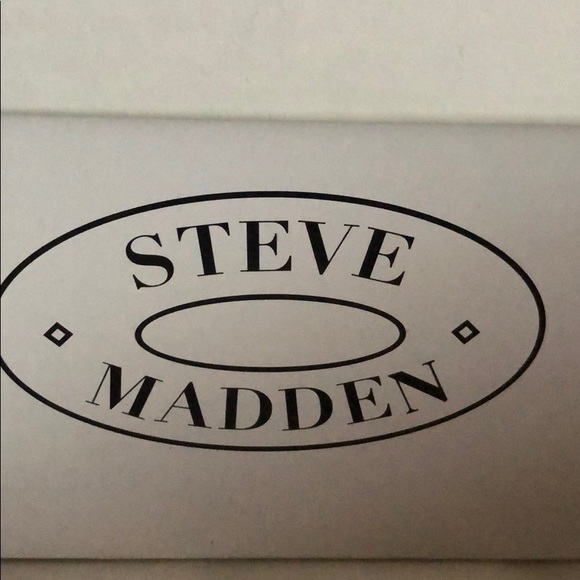 Steve Madden Brown combat boots like new! Size 8 - Picture 4 of 4